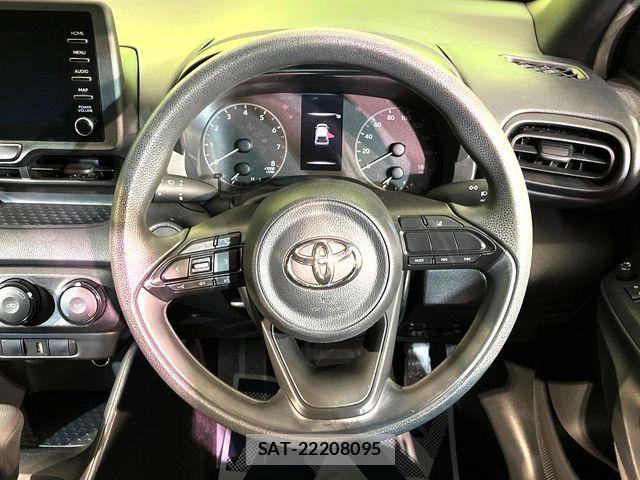 Toyota YARIS 2020-09 7061549-10