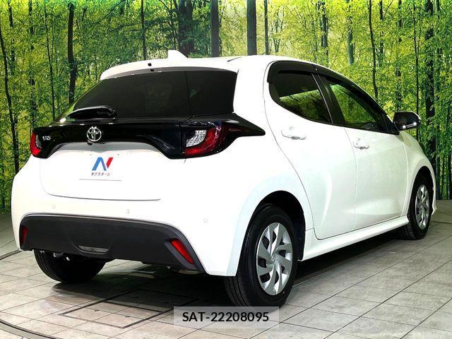 Toyota YARIS 2020-09 7061549-16