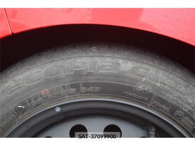 Toyota YARIS 2022-03 7061547-11