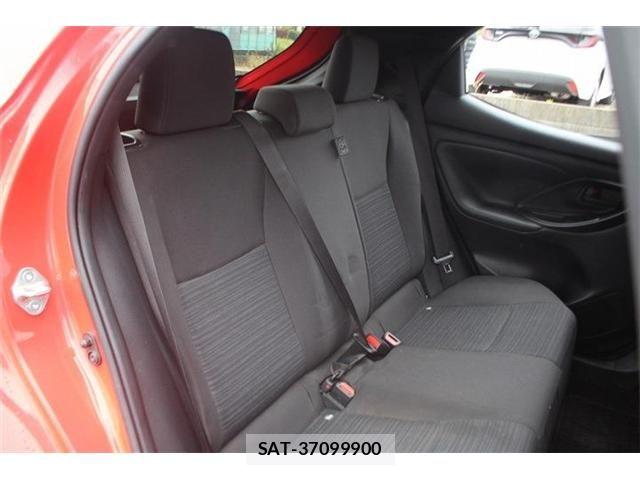 Toyota YARIS 2022-03 7061547-18