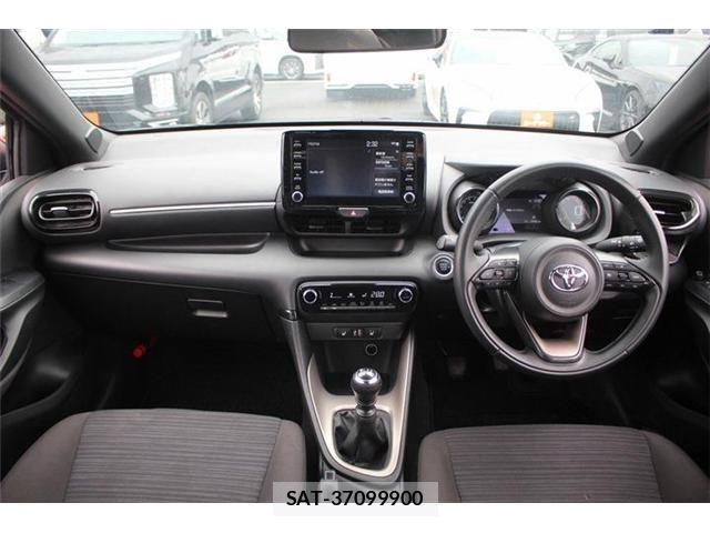 Toyota YARIS 2022-03 7061547-19