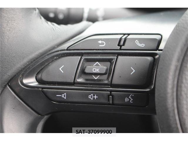Toyota YARIS 2022-03 7061547-21