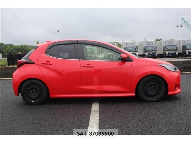 Toyota YARIS 2022-03 7061547-8
