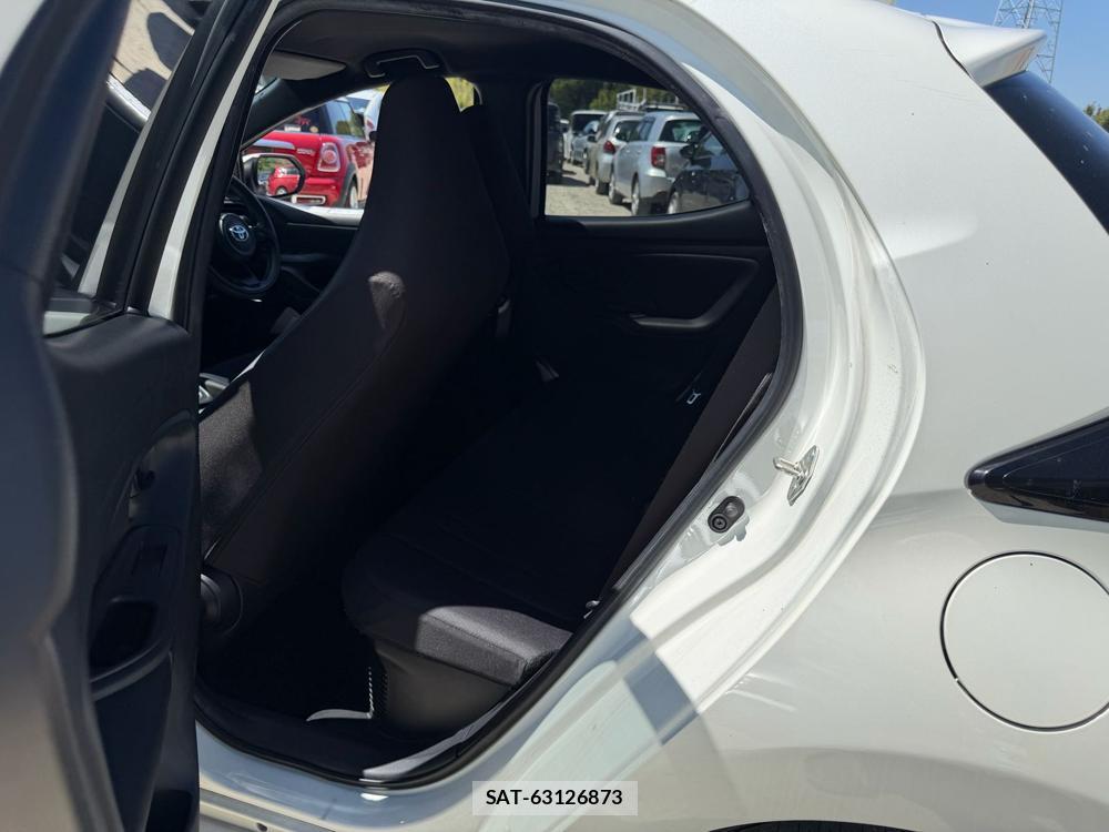Toyota YARIS 2021 6713476-9