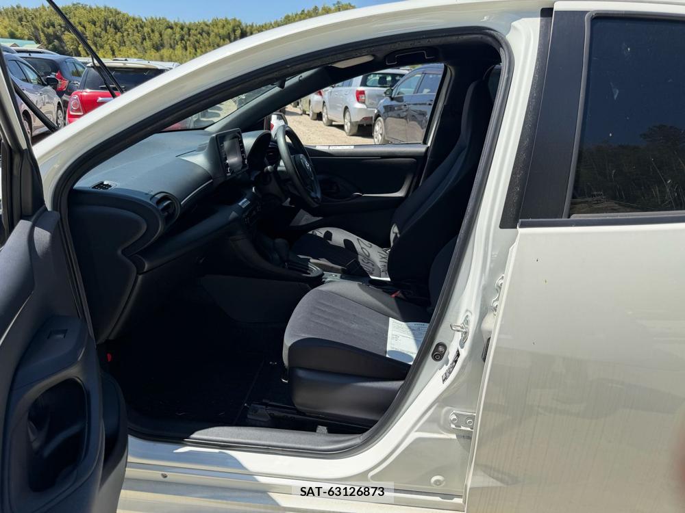 Toyota YARIS 2021 6713476-10