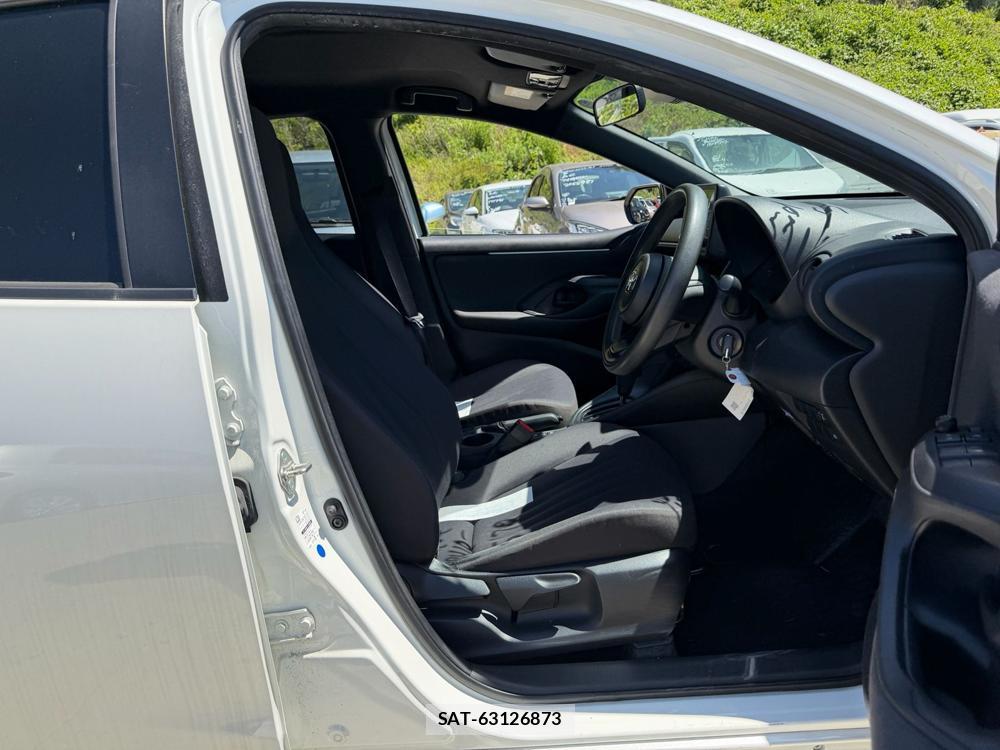 Toyota YARIS 2021 6713476-11