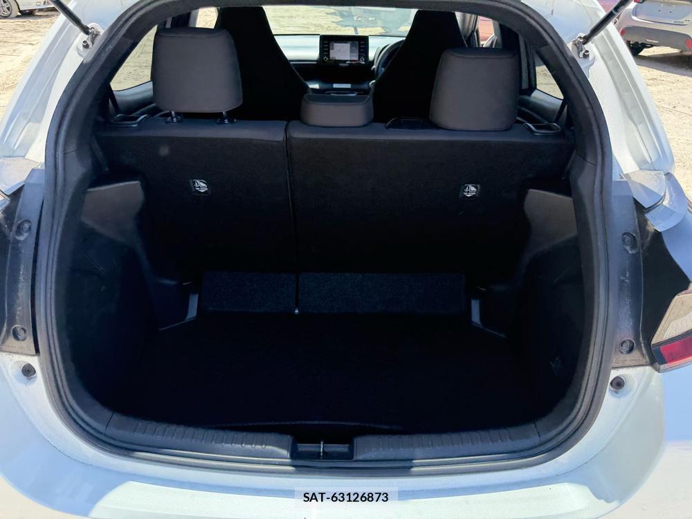 Toyota YARIS 2021 6713476-25