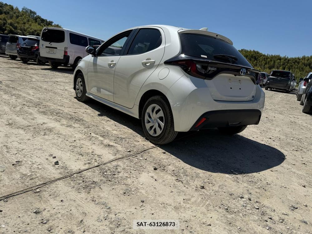 Toyota YARIS 2021 6713476-2
