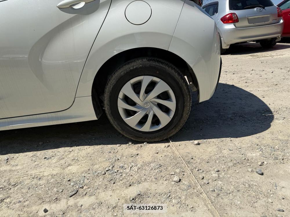 Toyota YARIS 2021 6713476-30