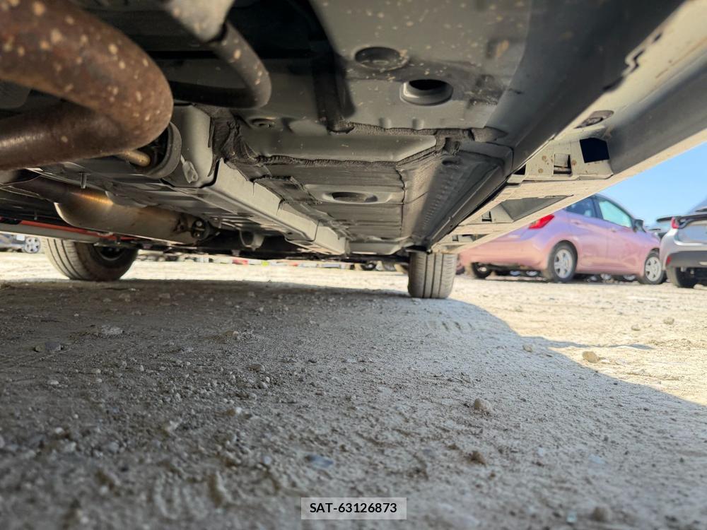 Toyota YARIS 2021 6713476-33