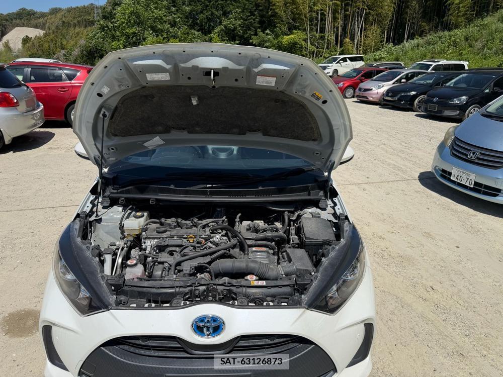 Toyota YARIS 2021 6713476-35