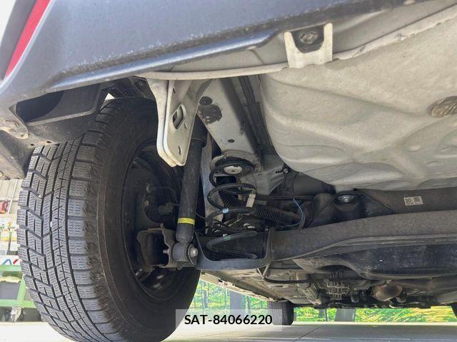 Toyota YARIS 2021-06 7227703-18