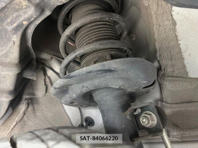 Toyota YARIS 2021-06 7227703-19