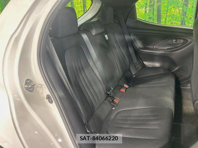 Toyota YARIS 2021-06 7227703-8