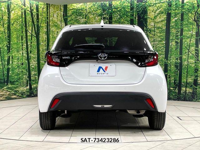 Toyota YARIS 2020-07 7227694-14
