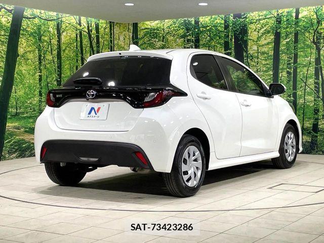 Toyota YARIS 2020-07 7227694-16