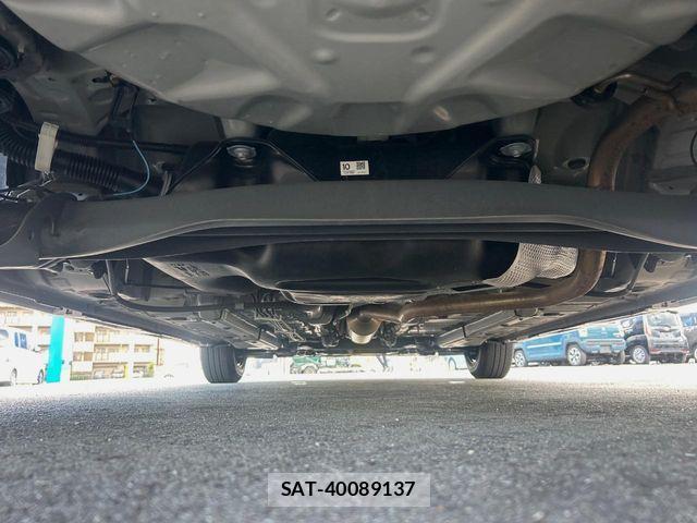 Toyota YARIS 2020-07 7227689-18