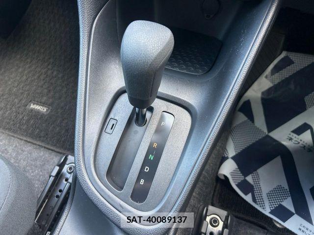 Toyota YARIS 2020-07 7227689-19
