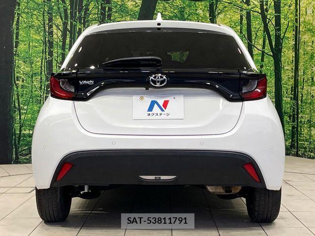 Toyota YARIS 2020-07 7227691-14