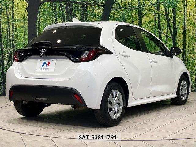 Toyota YARIS 2020-07 7227691-16