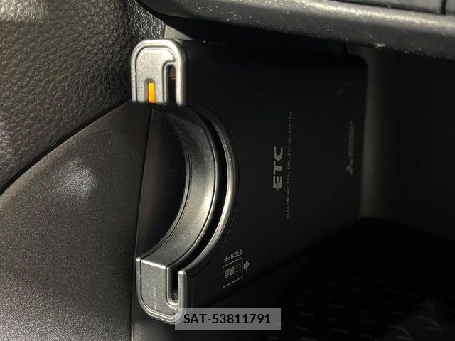 Toyota YARIS 2020-07 7227691-6