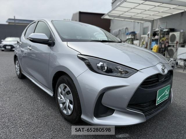 Toyota YARIS 2022-05 7227717-11