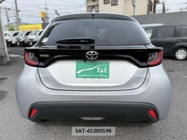 Toyota YARIS 2022-05 7227717-14