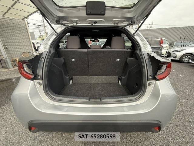 Toyota YARIS 2022-05 7227717-15