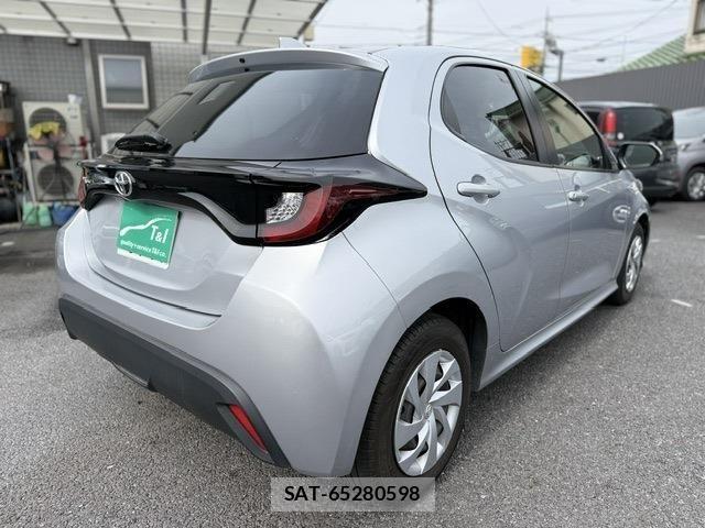 Toyota YARIS 2022-05 7227717-1