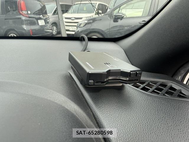 Toyota YARIS 2022-05 7227717-6