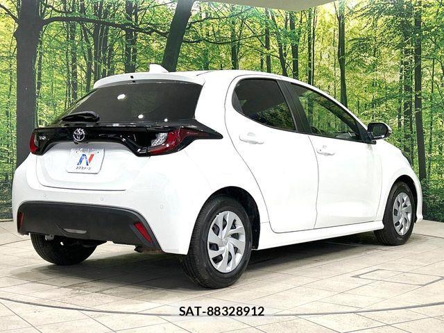 Toyota YARIS 2020-07 7227690-16