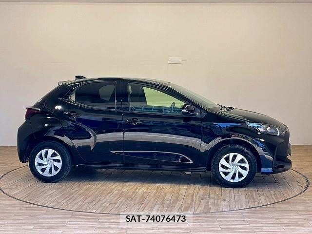 Toyota YARIS 2023-05 7227713-13