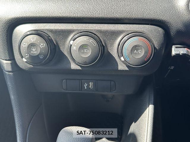 Toyota YARIS 2021-03 7227704-11