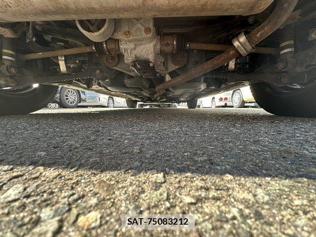Toyota YARIS 2021-03 7227704-19