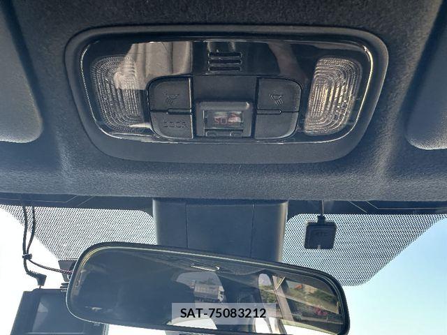 Toyota YARIS 2021-03 7227704-21