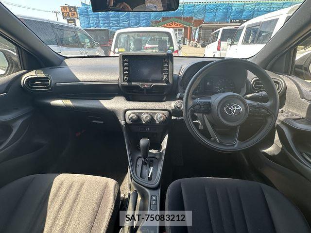 Toyota YARIS 2021-03 7227704-3
