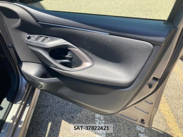 Toyota YARIS 2020-04 7227683-13