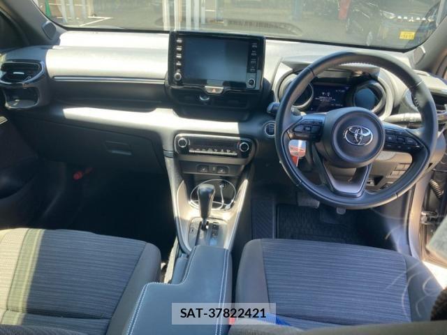 Toyota YARIS 2020-04 7227683-15