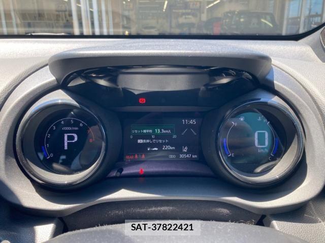Toyota YARIS 2020-04 7227683-22
