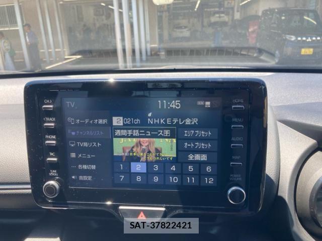 Toyota YARIS 2020-04 7227683-24