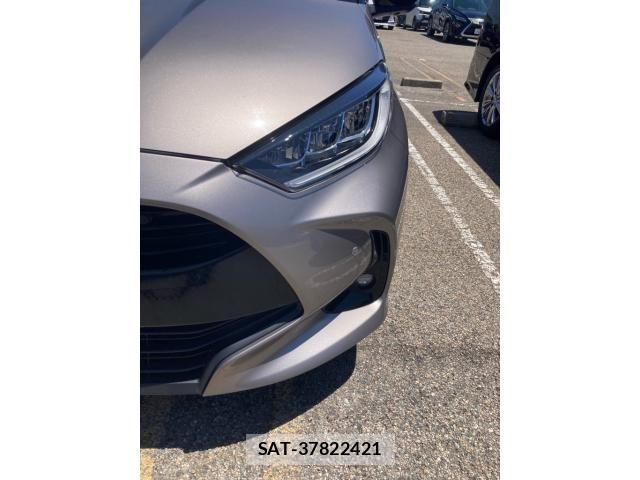 Toyota YARIS 2020-04 7227683-3