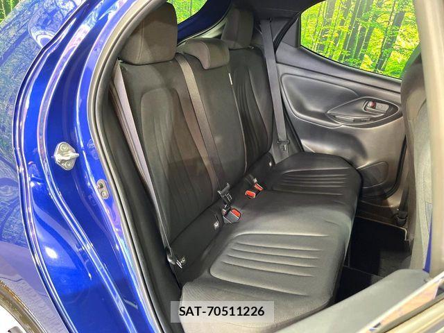 Toyota YARIS 2023-08 7227725-9