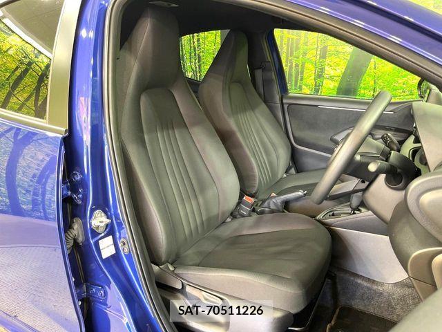 Toyota YARIS 2023-08 7227725-8