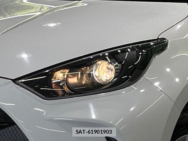 Toyota YARIS 2021-02 7227696-10