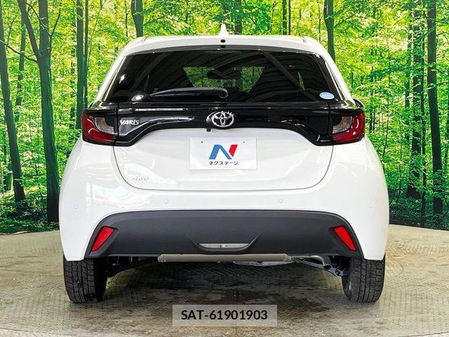 Toyota YARIS 2021-02 7227696-13