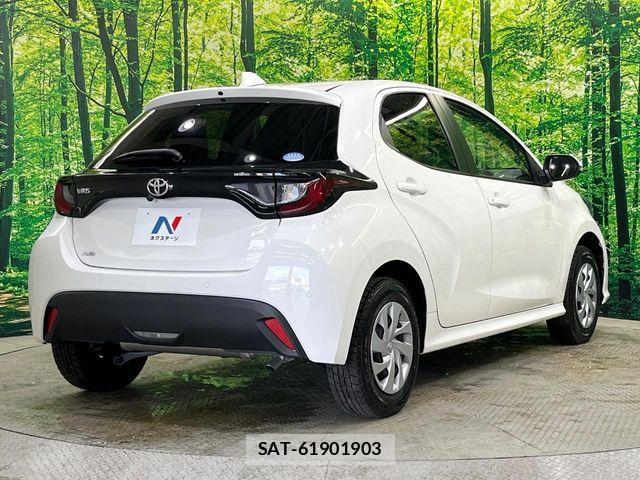 Toyota YARIS 2021-02 7227696-15