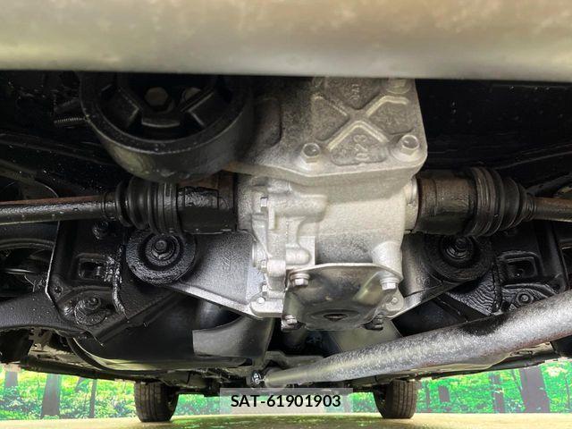 Toyota YARIS 2021-02 7227696-17