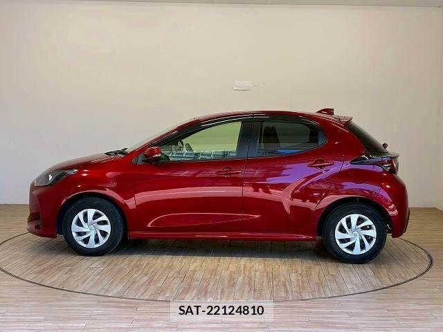 Toyota YARIS 2022-07 7227711-15