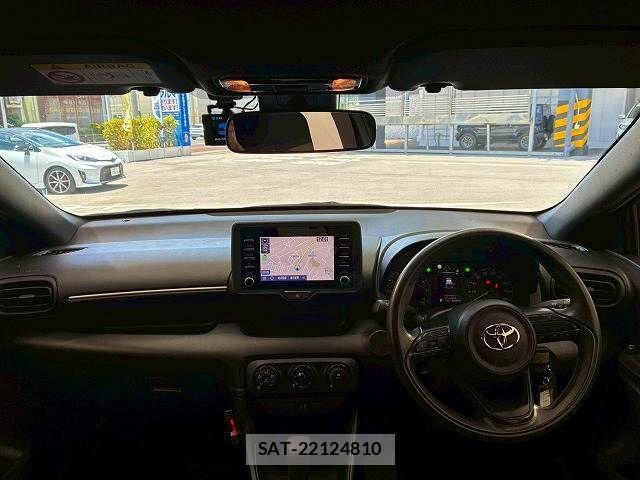 Toyota YARIS 2022-07 7227711-2