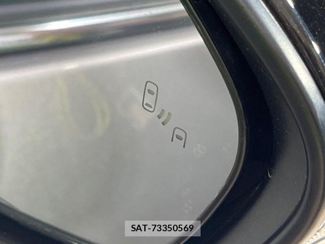 Toyota YARIS 2023-06 7227724-5